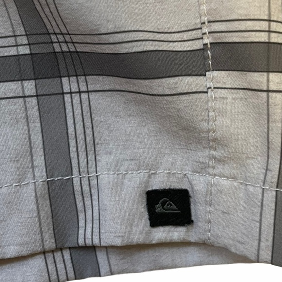 Quicksilver Men’s Grey Plaid Regular Fit Casual 28” Hybrid Amphibian Sho… - Picture 4 of 8